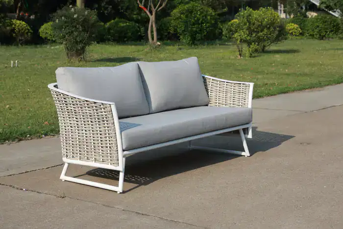 Orando Sofa
